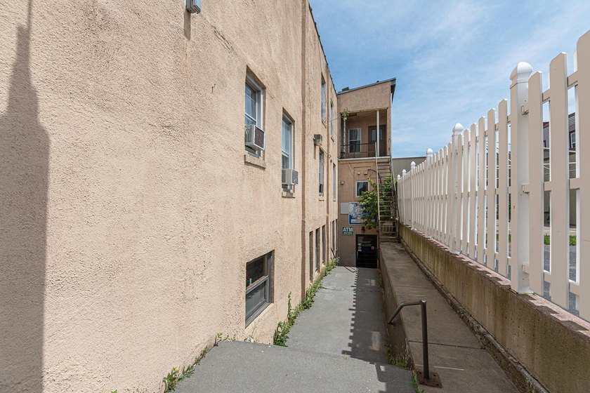 Prime investment opportunity in the heart of historic downtown - photo 46