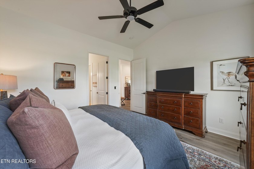 Step inside this beautifully updated ranch, built just two years - photo 18