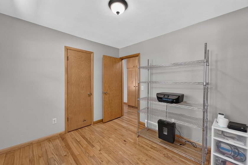 Welcome home to this charming 3-bedroom ranch in the heart of - photo 20