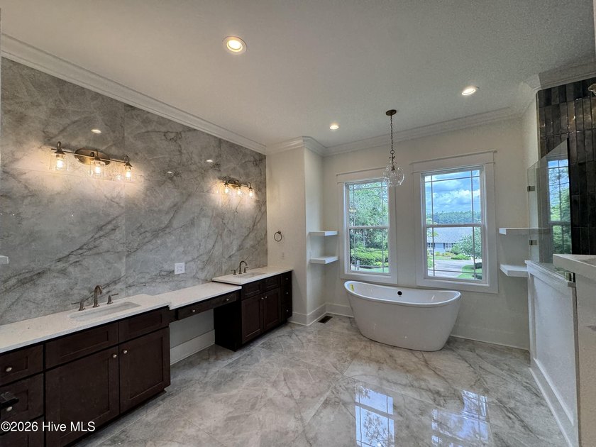 Stunning 4,052 Sf 2-story home with exceptional features inside - photo 24