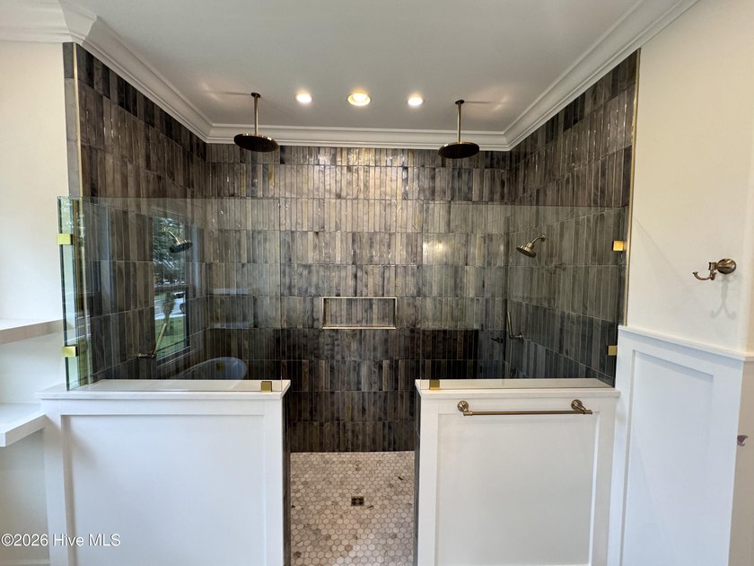 Stunning 4,052 Sf 2-story home with exceptional features inside - photo 26