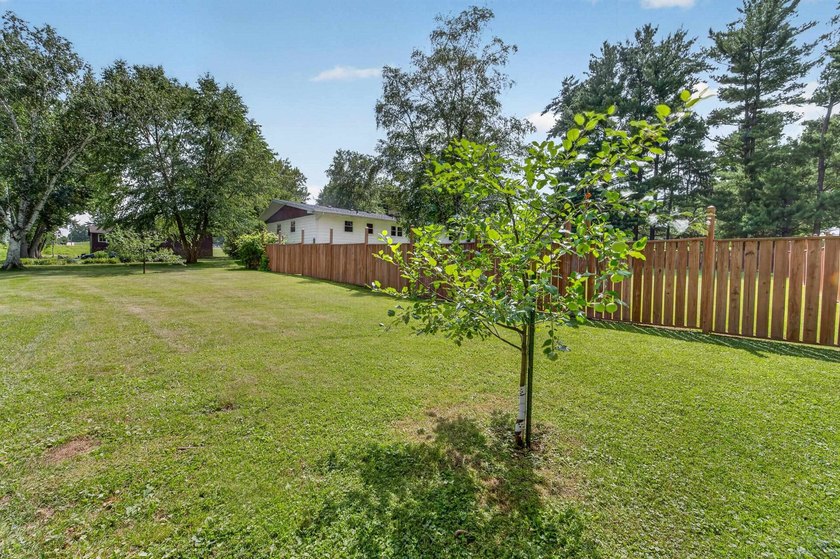 Welcome home to this charming 3-bedroom ranch in the heart of - photo 38