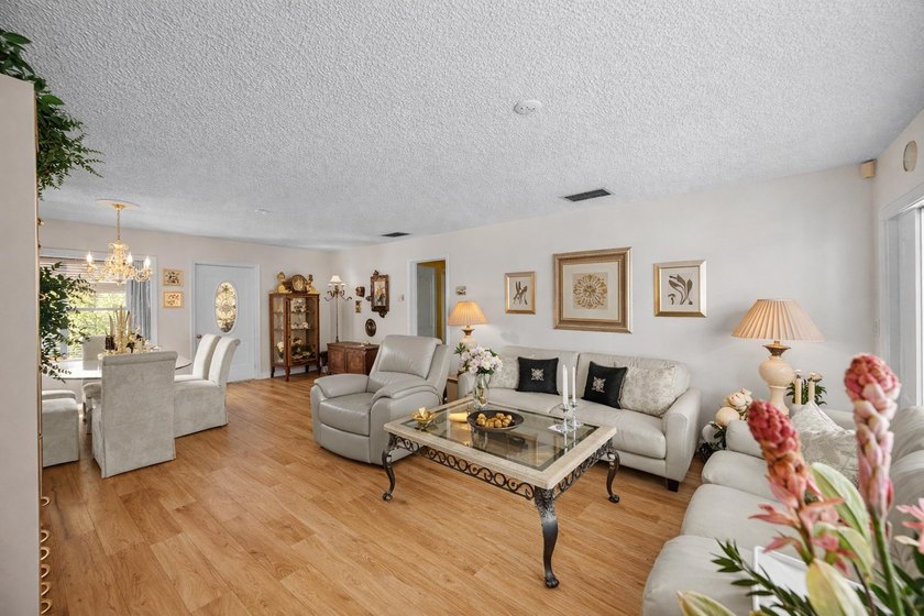 Beautiful 3BR/2BA CBS home with NO HOA-perfect as a primary - photo 13