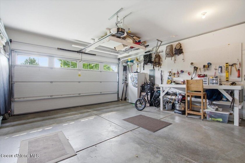 This beautiful cul de sac home is located in desirable Radiant - photo 33