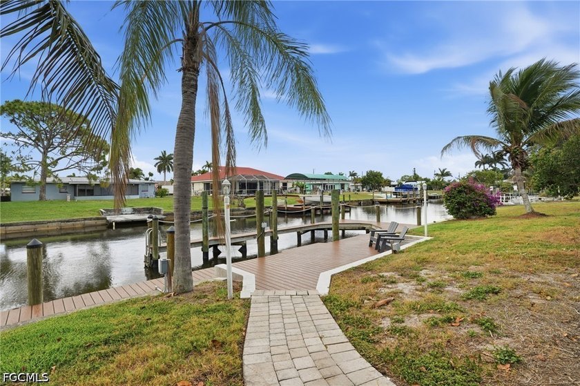 Welcome to your slice of paradise! This beautifully maintained 1 - photo 33