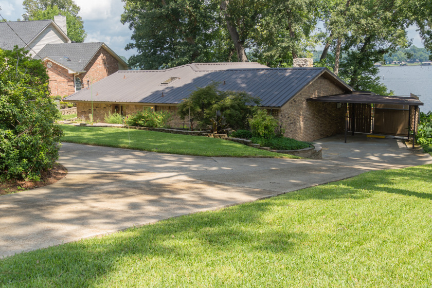 Wow, HUGE PRICE REDUCTION!
SM 29 Lake Cherokee- $545,000
 SOLD - photo 29