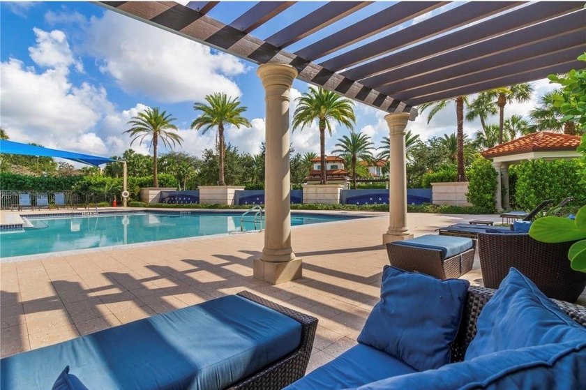 Welcome Home to this Fantastic Tri-Level 3BR/3.5BA Townhome! - photo 31
