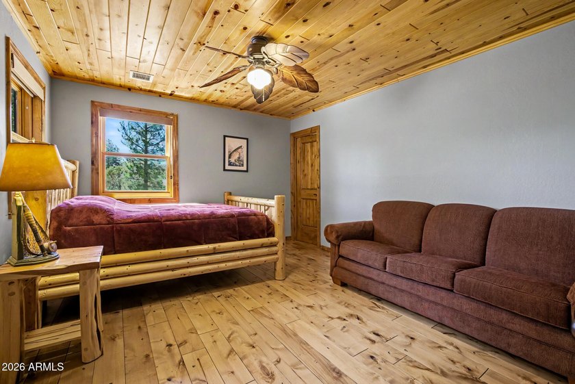 Escape to luxury in this stunning 4,920 sqft mountain cabin - photo 50