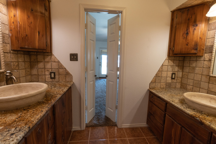 Wow, HUGE PRICE REDUCTION!
SM 29 Lake Cherokee- $545,000
 SOLD - photo 14