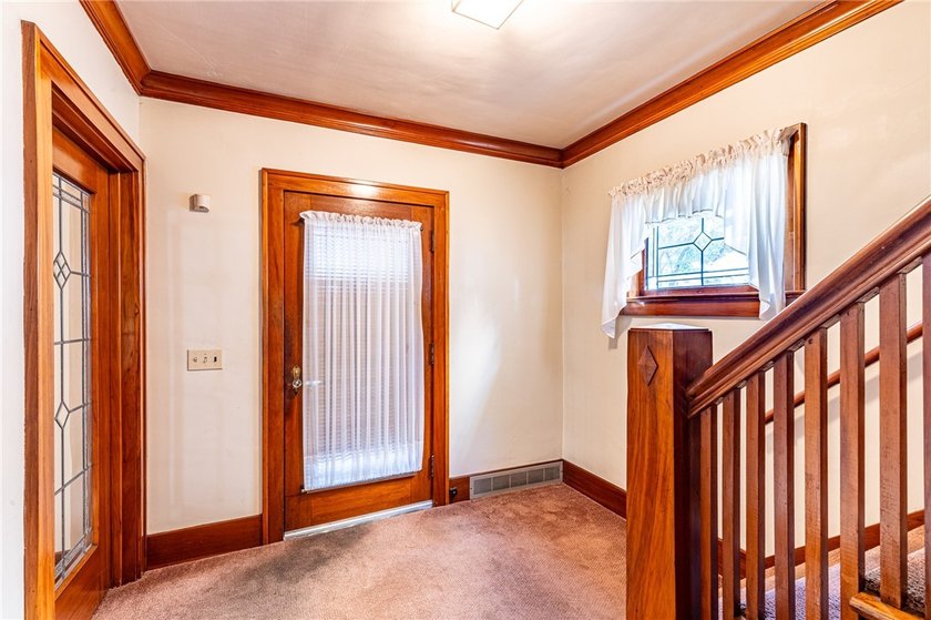 Another Rockin' Rochester Property! Grandma's House is finally - photo 11