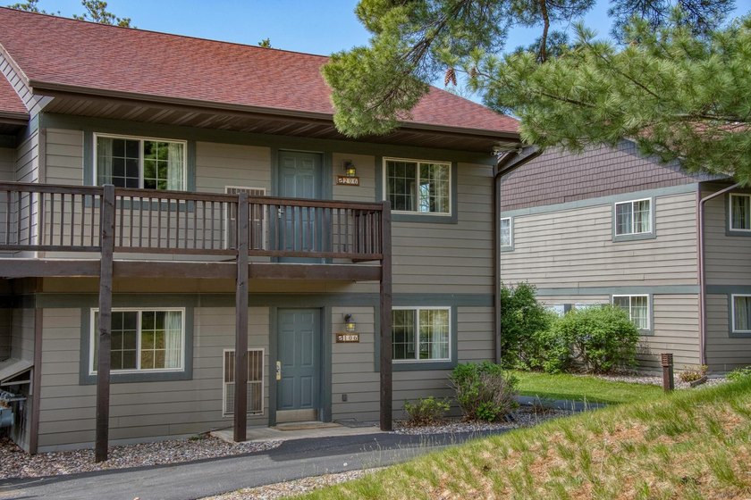 Your Eagle River Chain getaway awaits at Wild Eagle Lodge! This - photo 20