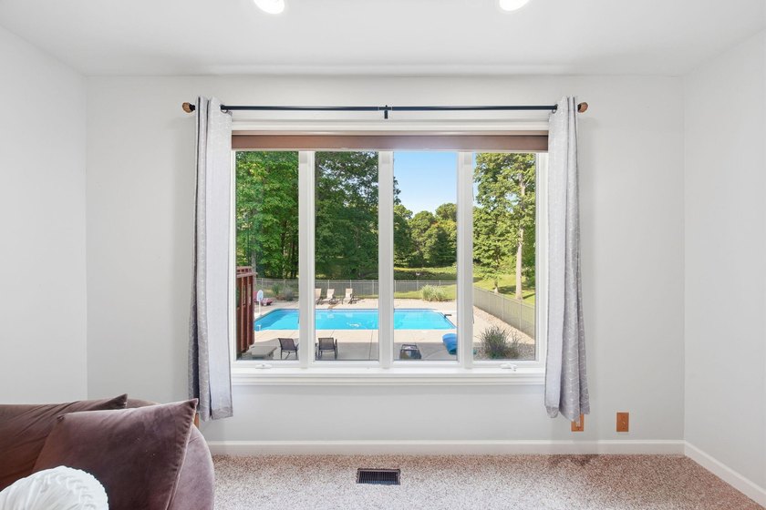 Impressive charm, character &amp; updates throughout this stunning - photo 25