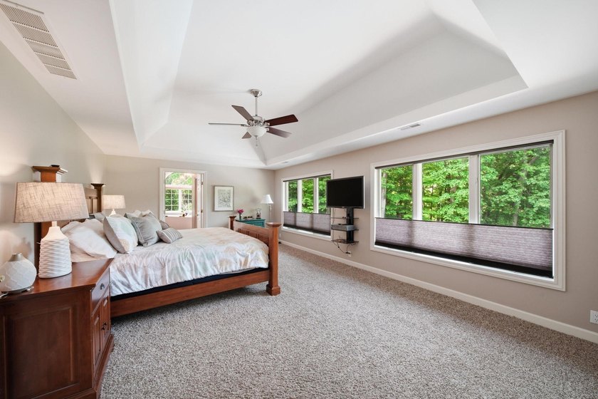 Impressive charm, character &amp; updates throughout this stunning - photo 31