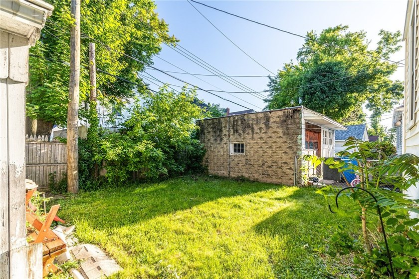 Another Rockin' Rochester Property! Grandma's House is finally - photo 40