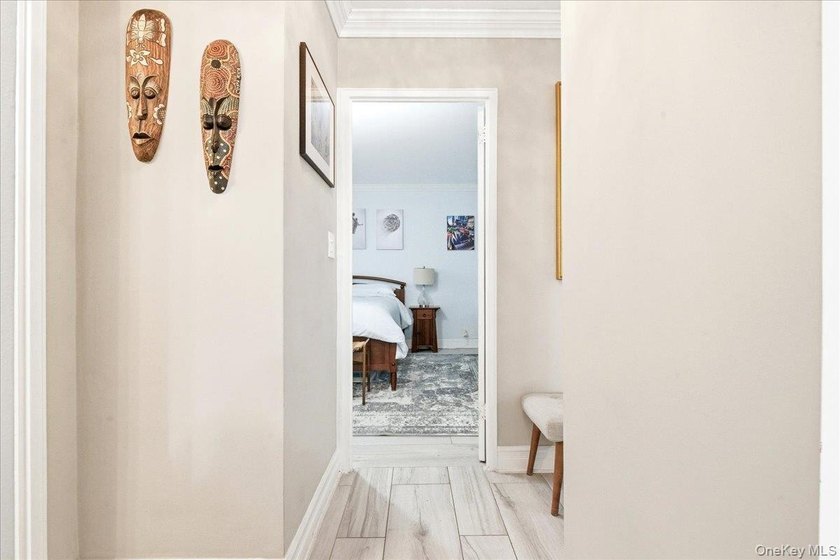 Welcome to this rarely available, most coveted, south facing - photo 21