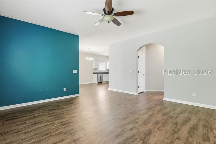 Welcome to 7 Wolf Creek Cove, a beautifully maintained home - photo 11