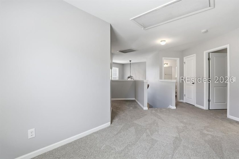 Welcome to 7 Wolf Creek Cove, a beautifully maintained home - photo 28