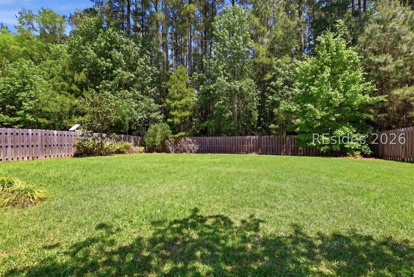 Welcome to 7 Wolf Creek Cove, a beautifully maintained home - photo 31