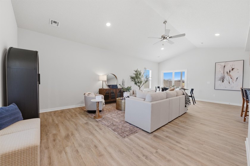 Welcome to the Hamilton floor plan by Liberty Communities! This - photo 4