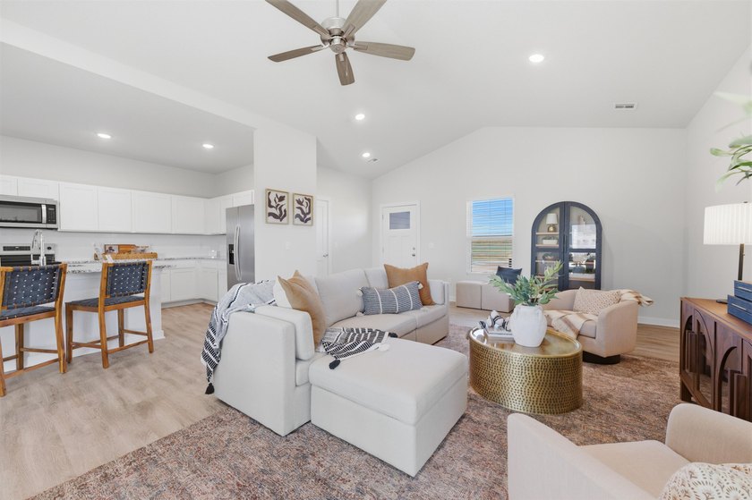 Welcome to the Hamilton floor plan by Liberty Communities! This - photo 7
