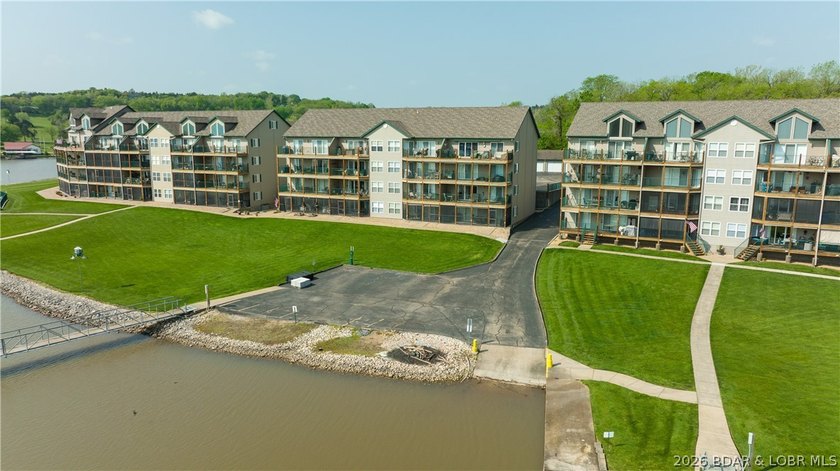 Located just outside of Camdenton in the sought-after Cedar Glen - photo 30
