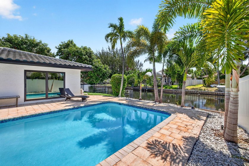 MOVE-IN READY! Rare waterfront retreat on a quiet cul-de-sac in - photo 42