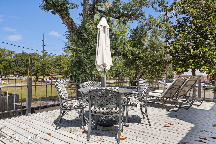 Tucked away on the charming and distinctive Father Ryan Avenue - photo 39