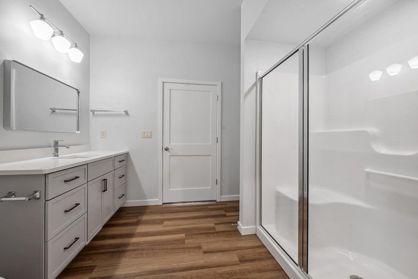 Gorgeous new-build 2BR/2BA zero-entry ranch condominium near - photo 17