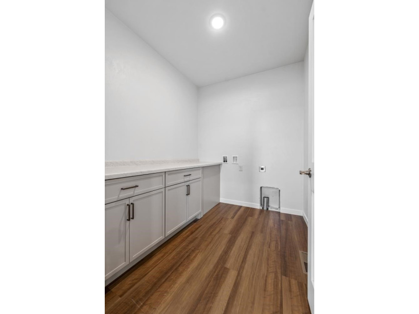 Gorgeous new-build 2BR/2BA zero-entry ranch condominium near - photo 25