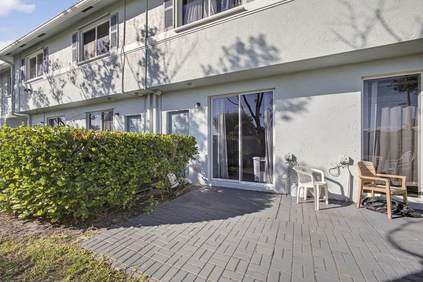 Beautiful 2-story townhome in gated community with resort style - photo 29