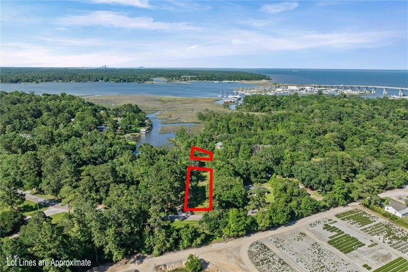Discover the perfect opportunity to build your waterfront home - photo 4