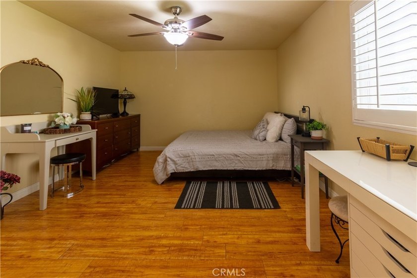 Welcome to the highly desirable Landmark Condominium community - photo 12