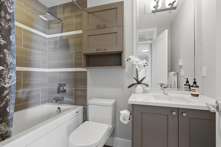 Recognized by the CHBA's National Awards for Housing Excellence - photo 24