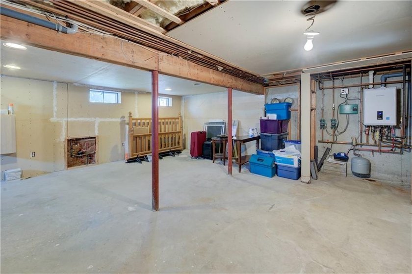 Warren Gem! Move right into this beautifully updated home - photo 25