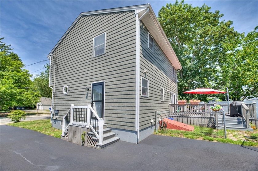 Warren Gem! Move right into this beautifully updated home - photo 27