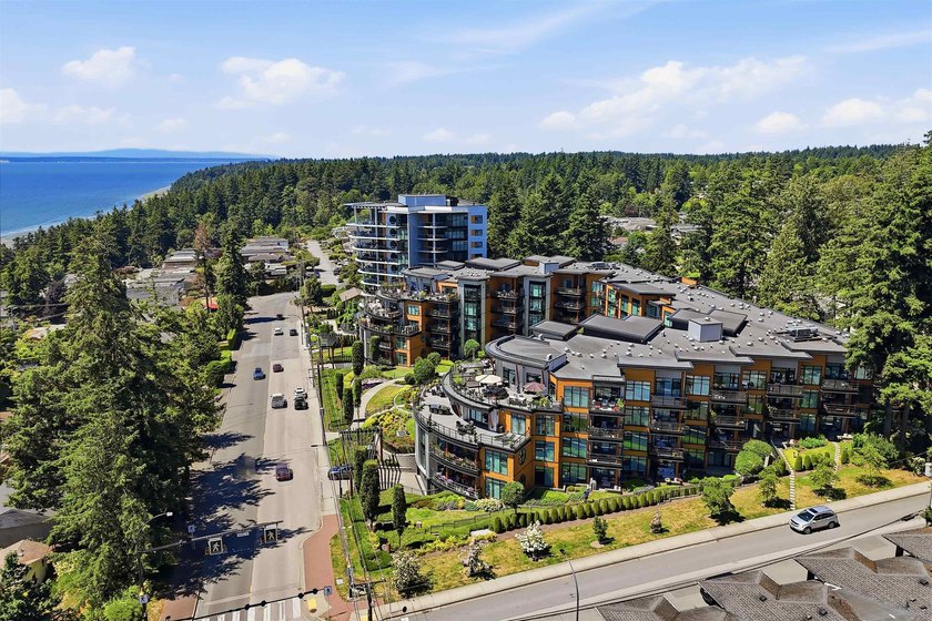 Recognized by the CHBA's National Awards for Housing Excellence - photo 34