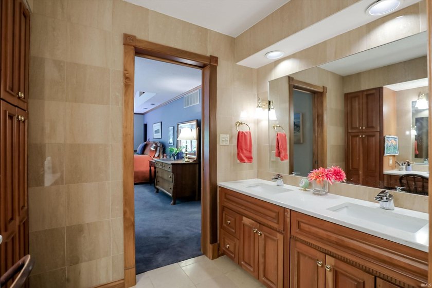 Set on nearly 6 wooded acres, this contemporary custom home - photo 23