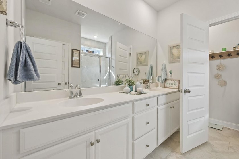 Welcome to this beautifully maintained Kensington floor plan in - photo 16