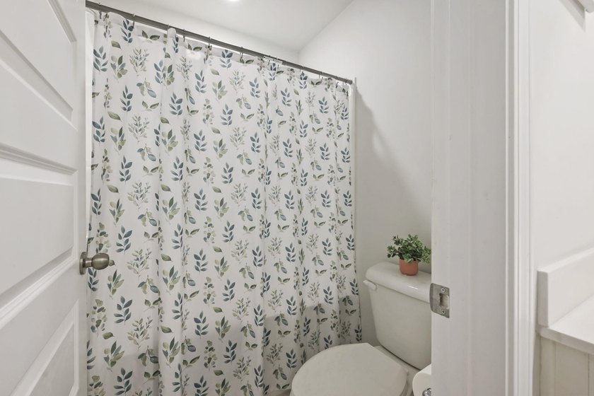 Welcome to this beautifully maintained Kensington floor plan in - photo 28