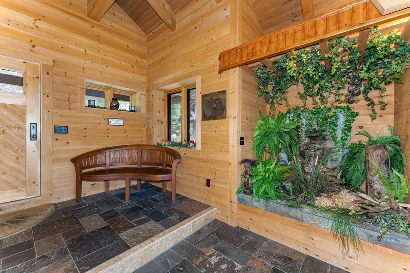This luxury 4BR/3BA custom estate near Land O'Lakes sits on 14 - photo 28