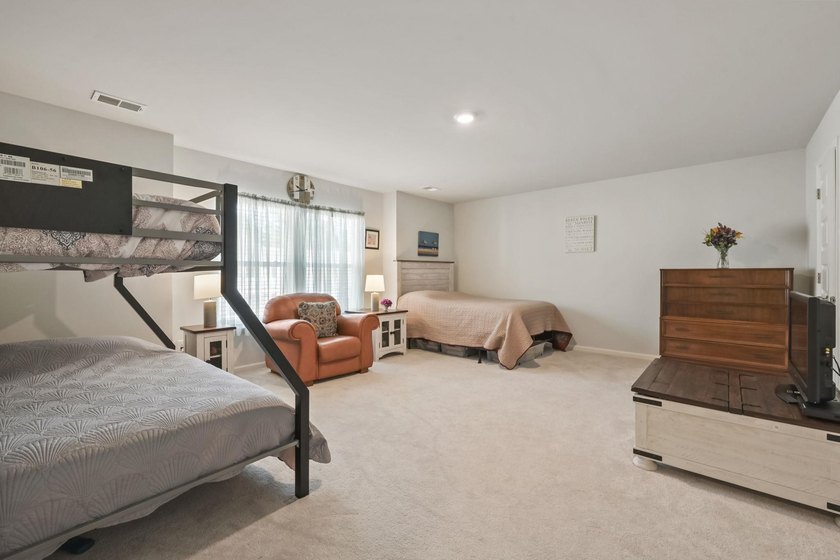 Welcome to this beautifully maintained Kensington floor plan in - photo 29