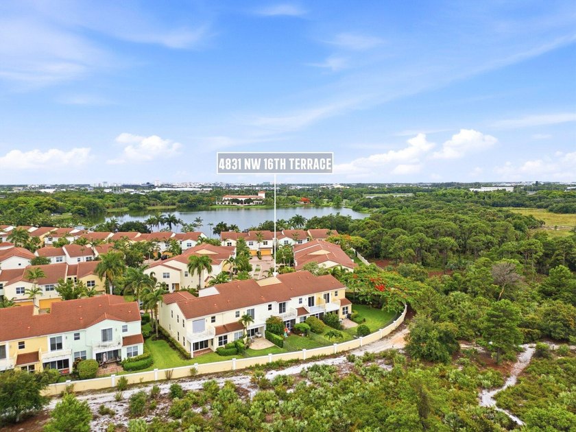 Beautifully updated newer-construction townhome in the - photo 43