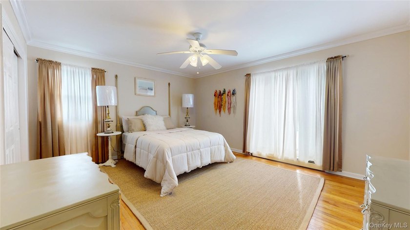 This beautiful ranch is set on .33 of an acre - photo 13