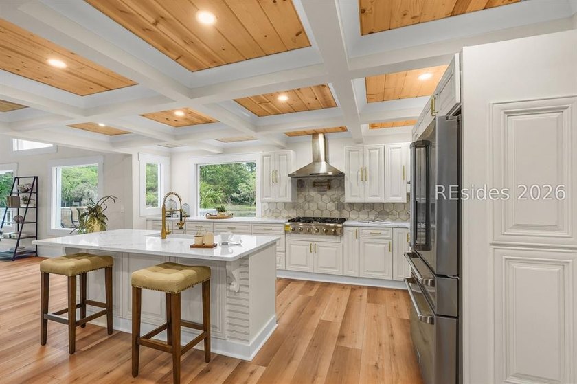Welcome to 6 Wild Turkey Run, a stunning Lowcountry home - photo 15