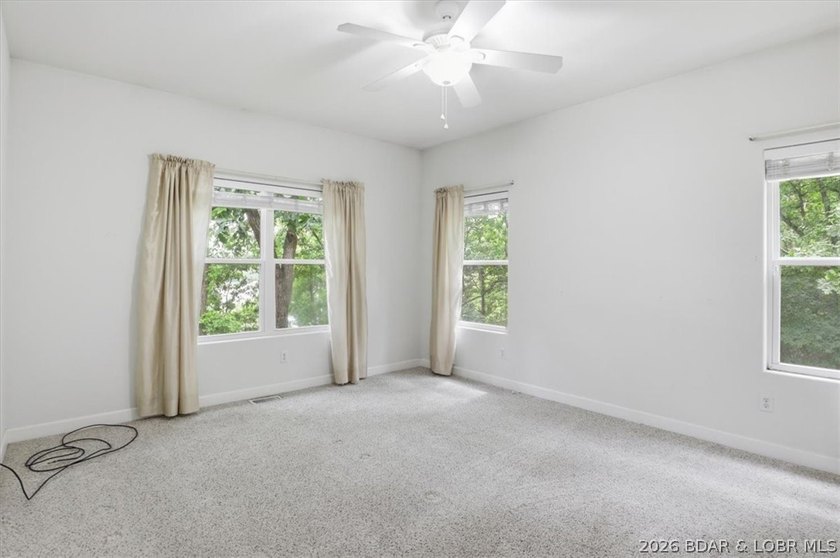 Welcome to this spacious 5-bed, 3-bath home in the highly - photo 18