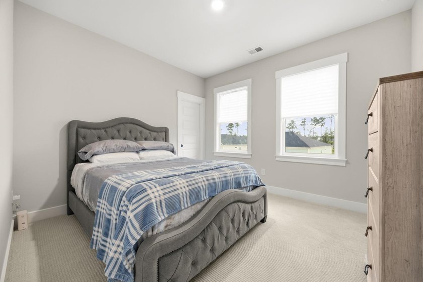 Welcome to 2031 Comradery Way in the sought-after Longwood - photo 41