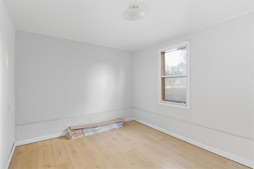 Check out this updated and affordable 3 bedroom, 1 home that - photo 8