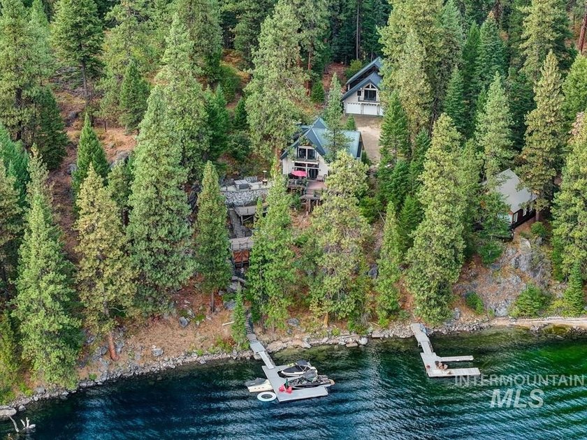 Fractional Lakefront 5-bed, 5 bath home with two additional bed - photo 46