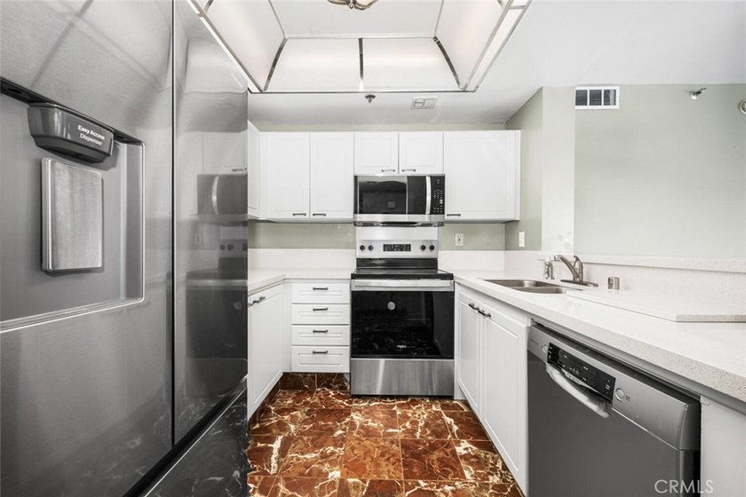 This fantastic ninth floor unit with an amazing view of the - photo 9