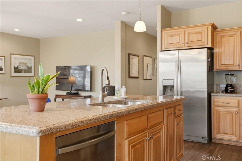 Very few 2015-built homes offer rooftop 180-degree views of - photo 14